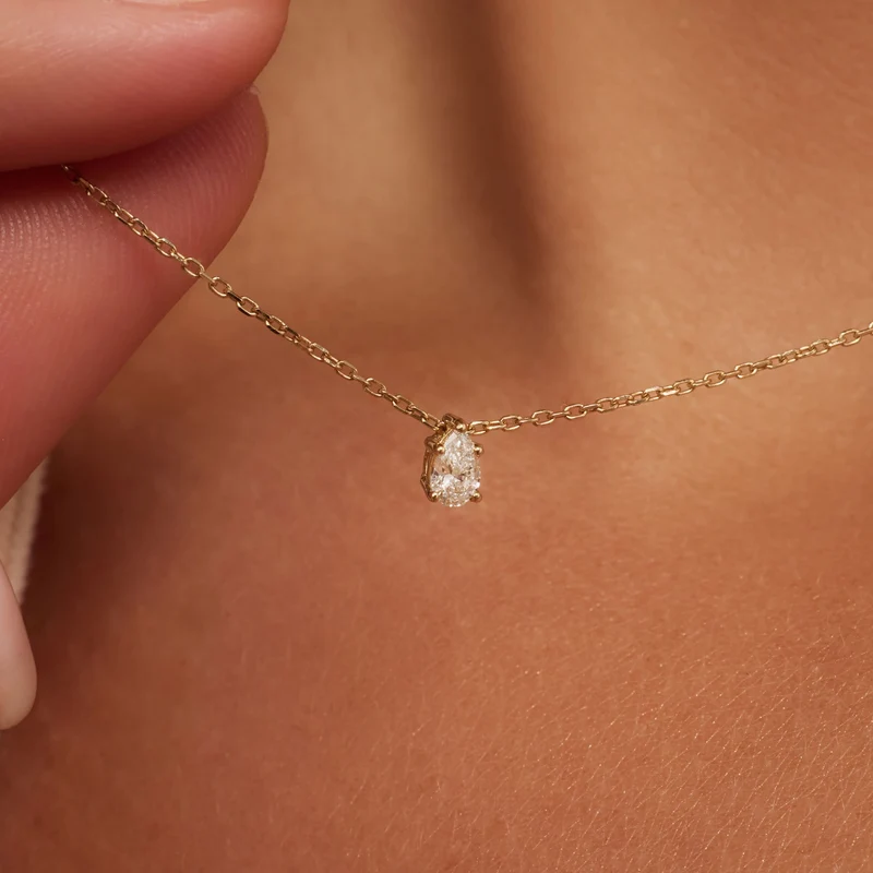 Isabel Bernard De la Paix Eloise 14 karat gold necklace with diamond 0.1 carat IBD350025