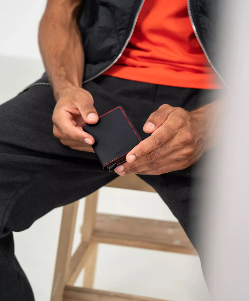 Slimwallet Portemonnaie Matte Black & Red
