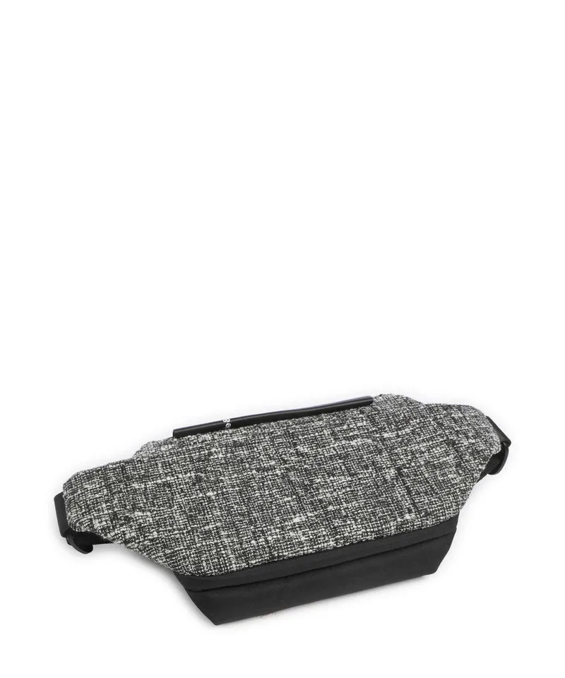 Côte&Ciel Isarau S Slingbag black/cream