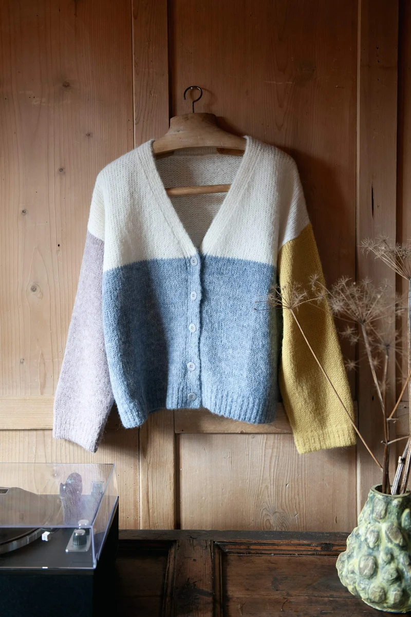 Cardigan Delta Sky & Sun