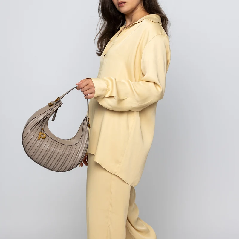 Schultertasche Croissant R257