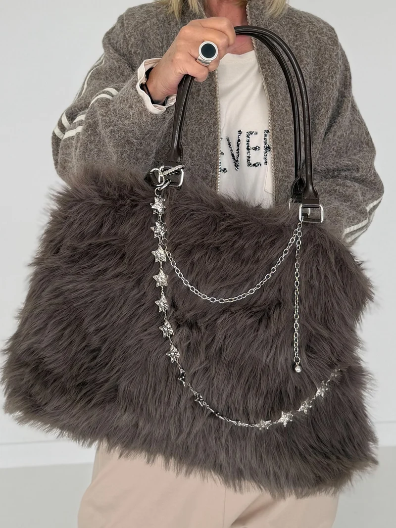 Felltasche mit funkelnden Details - mokka