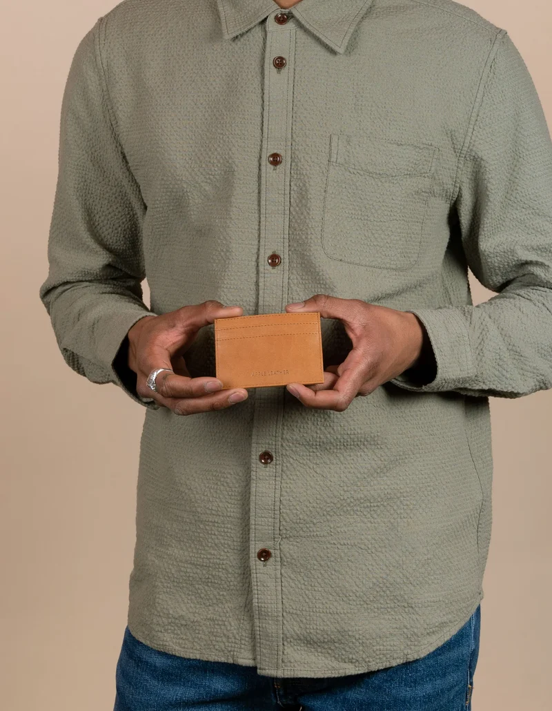 Kartenetui vegan Marks Apfelleder Cognac