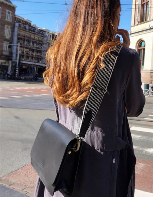 Handtasche vegan Audrey Apfelleder Schwarz