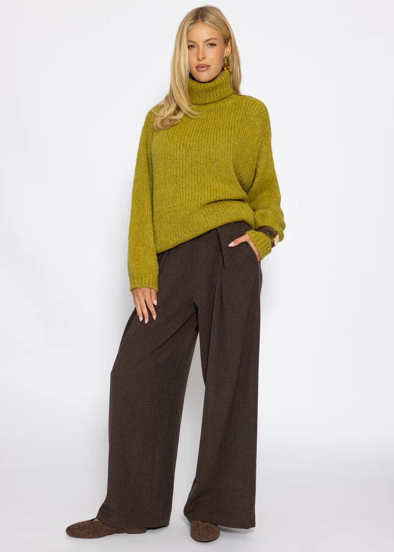 Grober Strickpullover mit Rollkragen - olivgrün