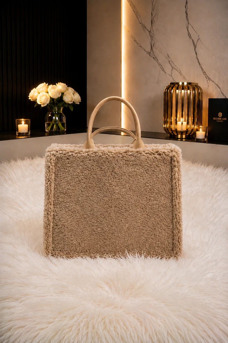 Stylische Felltasche - beige