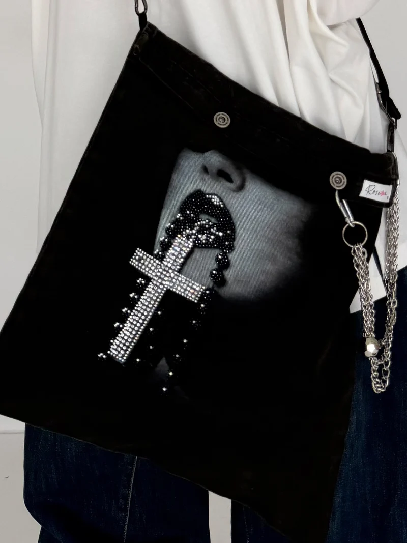 Denim-Bag mit Strassmotiv Woman & Cross - used-black