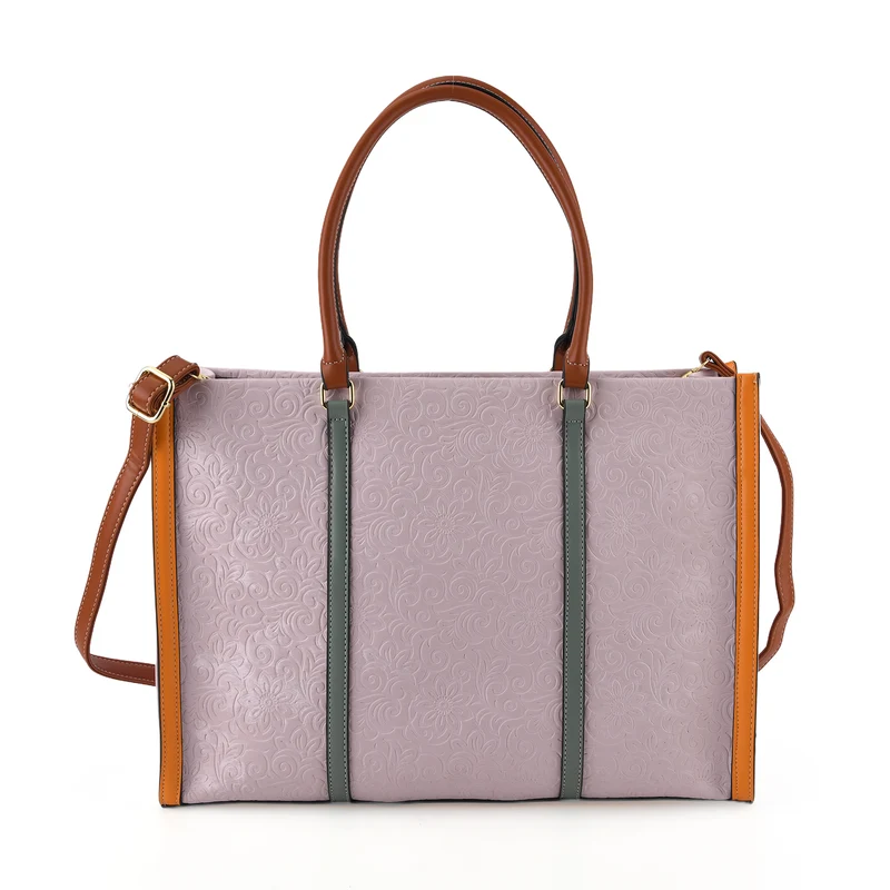 City-Shopper im Colourblock-Design aus Kunstleder mit Schulterriemen und Reißverschlussfächern, ca. 42 x 14 x 30 cm, Pfirsich
