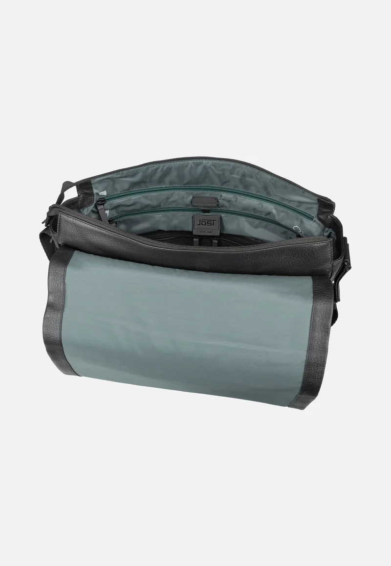 Stockholm Flap L Black - Messenger Bag