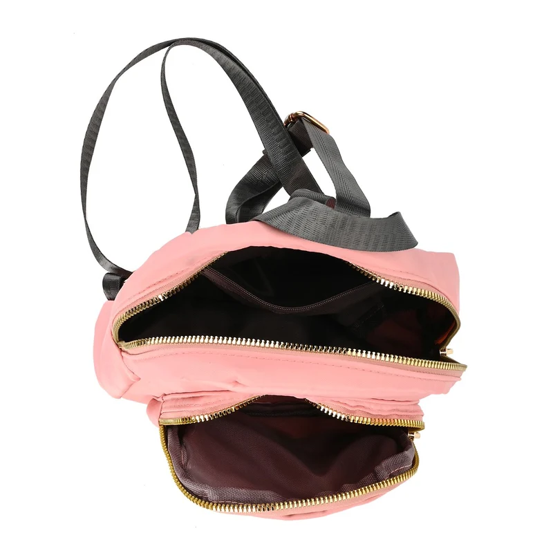 Moderner Rucksack in Steppoptik - Leicht, mit 3 Reißverschlusstaschen und gepolsterten Schulterriemen, 18 x 9 x 24 cm, Khaki