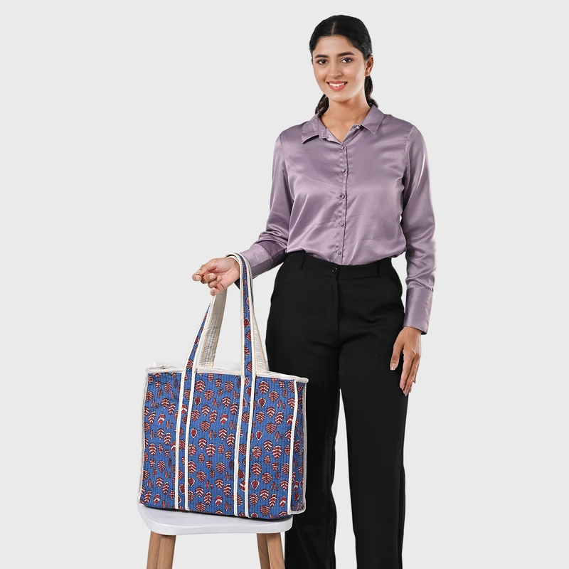 LIVMORE Stepp-Shopper mit Reißverschluss und langen Henkeln, 45 x 43 x 15 cm, Marineblau