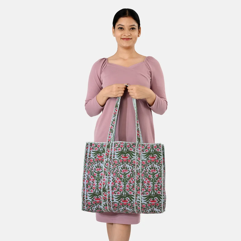 LIVMORE gesteppte Stoff-Shopper-Tasche mit Reißverschluss, florales Design, 45x43x15cm, Rosa/Weiß
