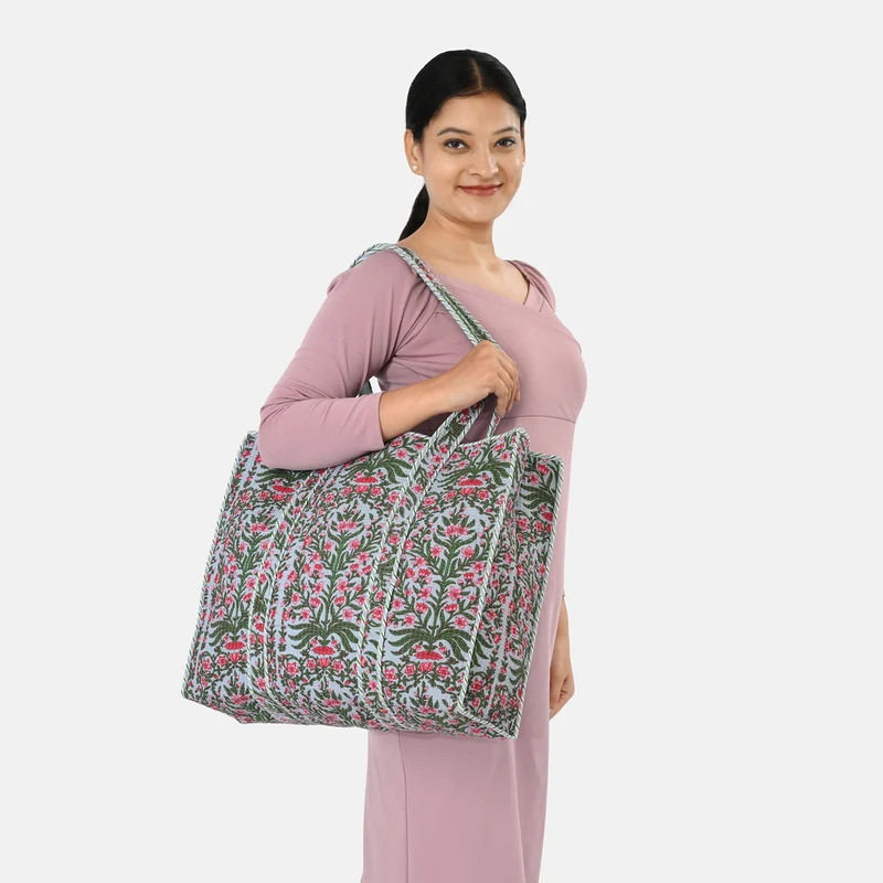 LIVMORE gesteppte Stoff-Shopper-Tasche mit Reißverschluss, florales Design, 45x43x15cm, Rosa/Weiß