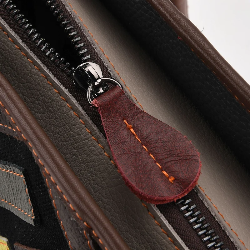 Chaos by Elsie Echtleder Crossbody Tasche mit RFID Schutz, Multicolor Prägedesign, 1 Außenfach und 2 Innenfächer, 36 x 15 x 25 cm