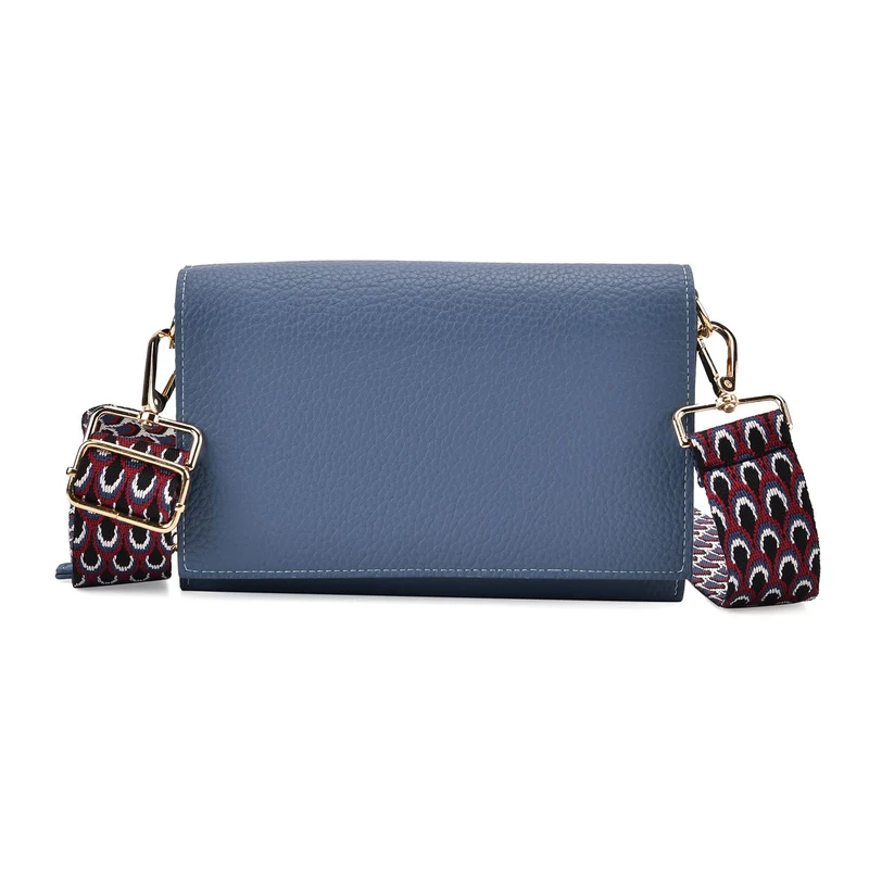 Crossbody-Tasche mit Überschlag und modischem Gliederriemen, Leder, RFID-Schutz, ca. 20x4x14 cm , Blau
