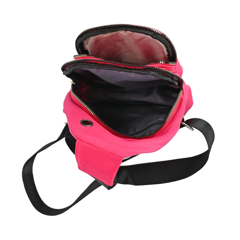 Stepp-Slingtasche mit RFID-Schutz und Kopfhöreröffnung, Größe: 17x7,5x30cm, Schwarz