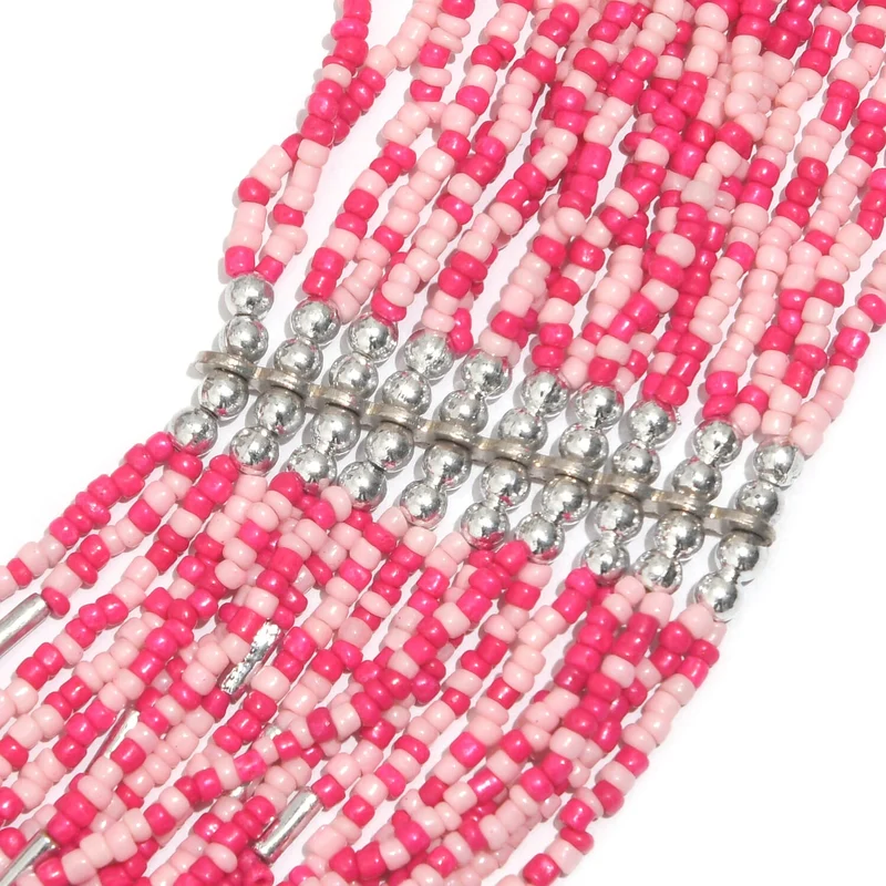 Trendige Saatperlen-Halskette in Rosa - Mehrlagiges, Gedrehtes Design mit Silberfarbenen Akzenten, 79 cm, blau