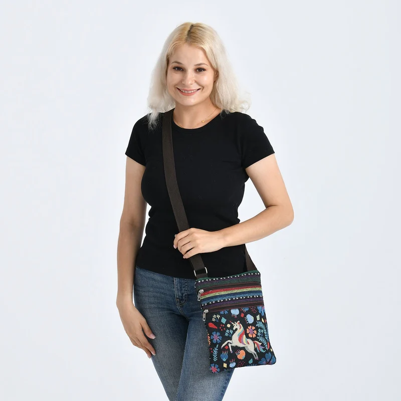 Crossbody-Tasche mit Einhorn, 3 Reißverschlussfächer, verstellbarer Schultergurt (ca. 120 cm), 21x28 cm, Mehrfarbig