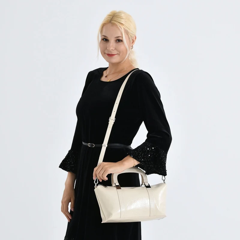 Eleganter Leder Crossbody Tasche im Clean Chic Look 27 x 17 x 10 cm Rosé