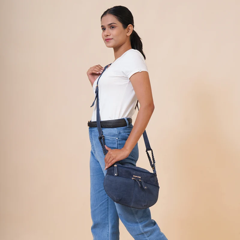 Crossbody Tasche aus 100% echtem Leder, Größe 33x3,8x25,4 cm, Weinrot