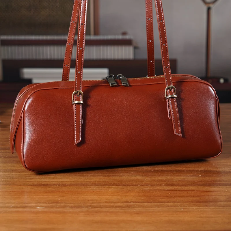Leder Schultertasche mit Reißverschlussfach und Innenfächern 33 x 12 x 13 cm Bordeaux