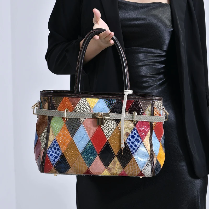 Chaos by Elsie - Echtleder Umhängetasche mit RFID-Schutz, Glänzendes Krokodil-Prägemuster, 34x14x25 cm, Patchwork