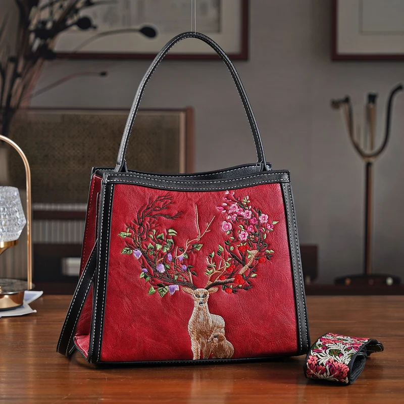 Bestickte Crossbody Tasche, Kunstleder, Rentier Design, 25 x 11 x 21 cm, Anthrazit