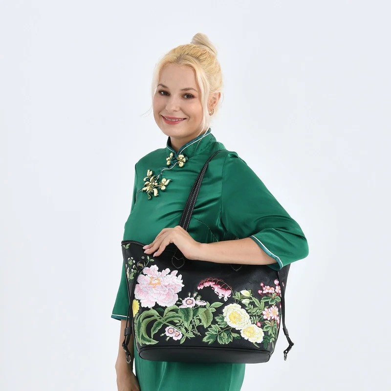 Bestickter Shopper, Kunstleder, Blumen Design, 46 x 15 x 28 cm, Rot