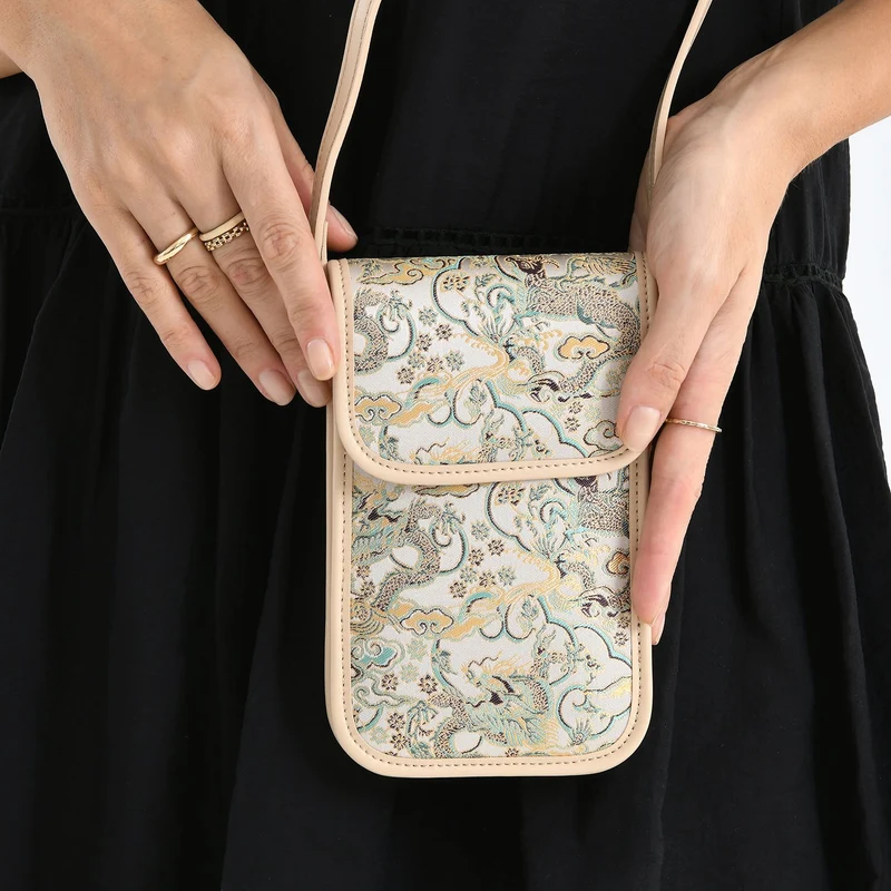 LA MAREY Signature Brokat Echtleder Handytasche, Kartenfach und 2 Innenfächer, 12 x 19 x 3 cm, Beige