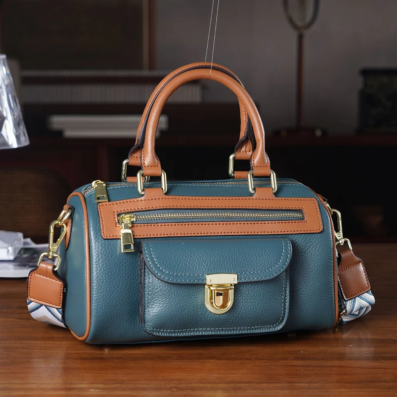 Echtleder-Duffle-Crossbody-Bag im Klassik-Design, 25,5x13x13,5 cm, Schwarz