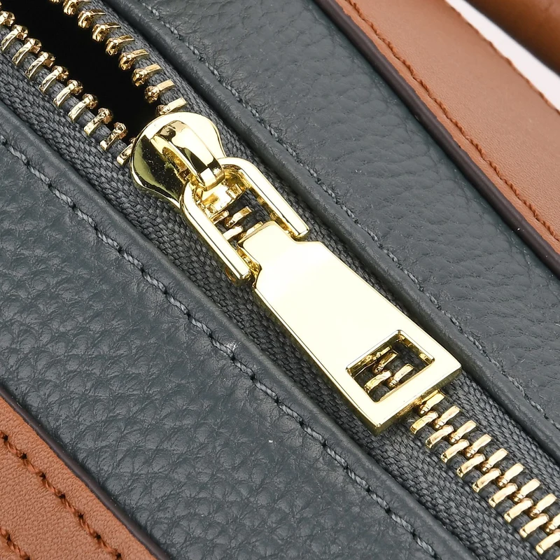 Echtleder-Duffle-Crossbody-Bag im Klassik-Design, 25,5x13x13,5 cm, Schwarz