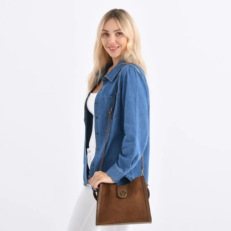 Echtleder-Trapez-Umhängetasche im modernen Designer-Stil mit Doppelriemen und Magnetverschluss, 27x11x23 cm, Schokoladenbraun