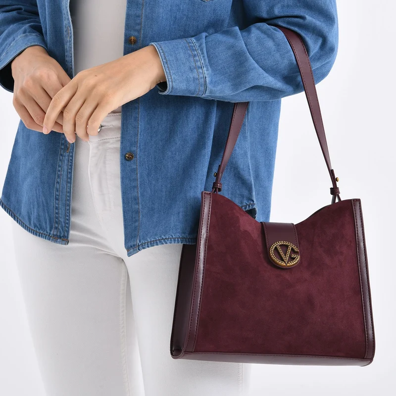 Echtleder-Trapez-Umhängetasche im modernen Designer-Stil mit Doppelriemen und Magnetverschluss, 27x11x23 cm, Schokoladenbraun
