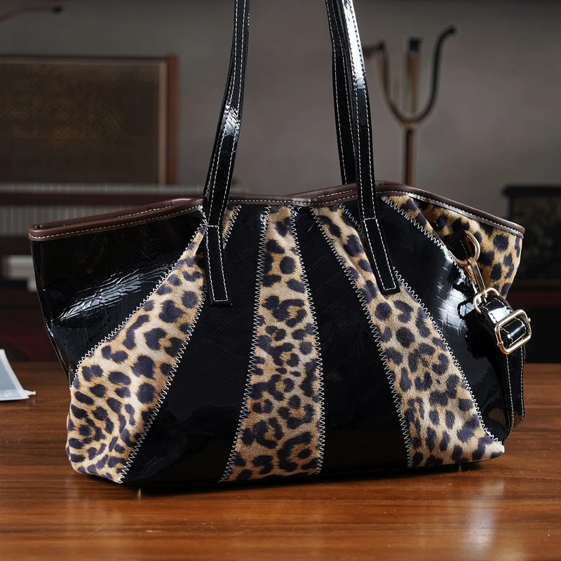 Chaos by Elsie Echtleder Shopper mit RFID, Strahlen Paneel Design, Patchwork aus geprägten Ledern Kroko Schlange Leopard Metallic, 33 x 13 x 24 cm, Mehrfarbig