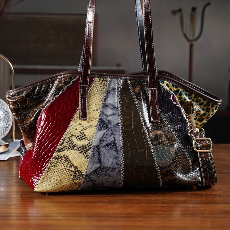 Chaos by Elsie Echtleder Shopper mit RFID, Strahlen Paneel Design, Patchwork aus geprägten Ledern Kroko Schlange Leopard Metallic, 33 x 13 x 24 cm, Mehrfarbig