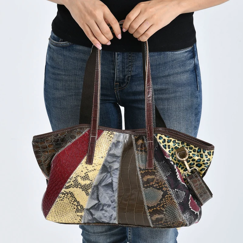 Chaos by Elsie Echtleder Shopper mit RFID, Strahlen Paneel Design, Patchwork aus geprägten Ledern Kroko Schlange Leopard Metallic, 33 x 13 x 24 cm, Mehrfarbig