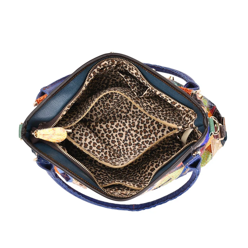 Chaos by Elsie - Echtleder-Umhängetasche mit Rautenmuster und RFID-Schutz inkl. Mini-Taschenlampe, 36x10,5x21 cm, Mehrfarbig Rauten