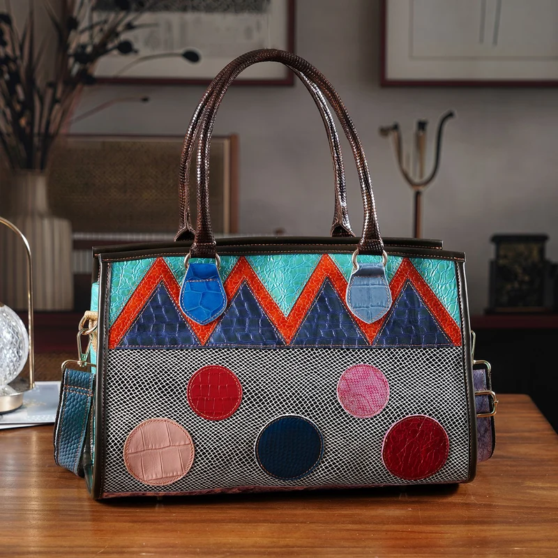 Chaos by Elsie Echtleder Crossbody mit RFID, Patchwork Mehrfarbig, 36 x 15 x 25 cm, Schwarz