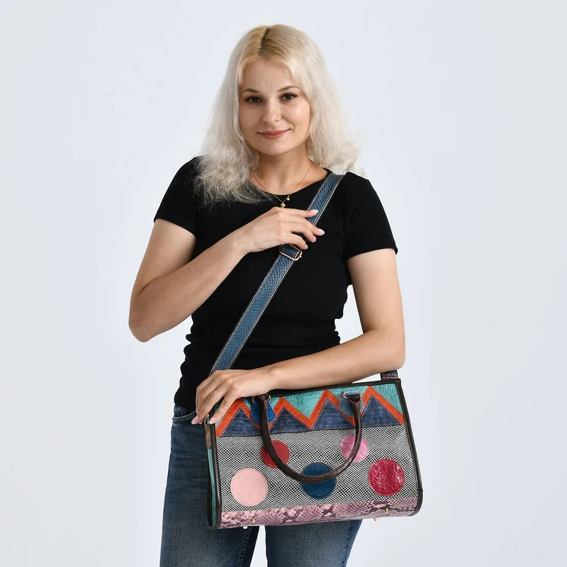 Chaos by Elsie Echtleder Crossbody mit RFID, Patchwork Mehrfarbig, 36 x 15 x 25 cm, Schwarz