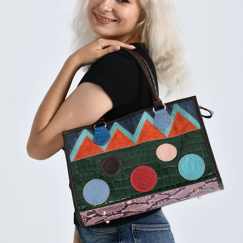 Chaos by Elsie Echtleder Crossbody mit RFID, Patchwork Mehrfarbig, 36 x 15 x 25 cm, Schwarz