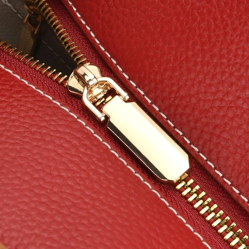 life-style:Genuine Leather Tote bag Color: Green with brown L:41*W:15*H:26cm ,Handle drop:22CM Wall: Genuine Leather Lining: Polyester Exterior:zipped-1, Interior: slip-1,zipped-1