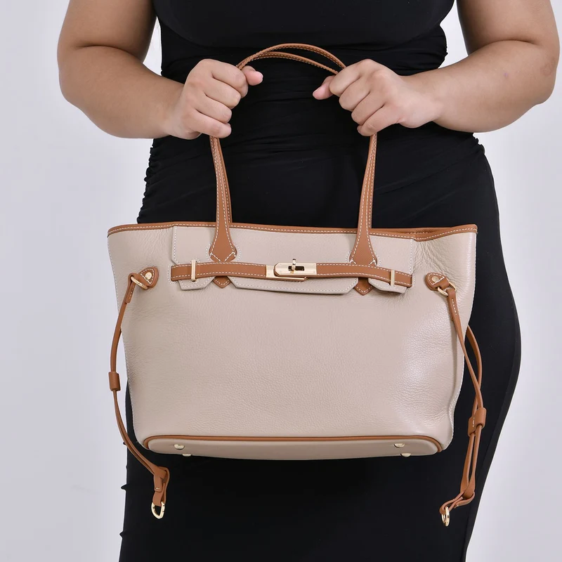 life-style:Genuine Leather Tote bag Color: Green with brown L:41*W:15*H:26cm ,Handle drop:22CM Wall: Genuine Leather Lining: Polyester Exterior:zipped-1, Interior: slip-1,zipped-1