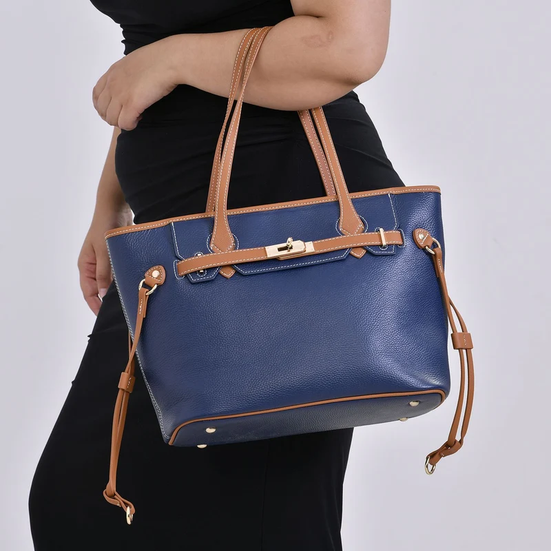 life-style:Genuine Leather Tote bag Color: Green with brown L:41*W:15*H:26cm ,Handle drop:22CM Wall: Genuine Leather Lining: Polyester Exterior:zipped-1, Interior: slip-1,zipped-1