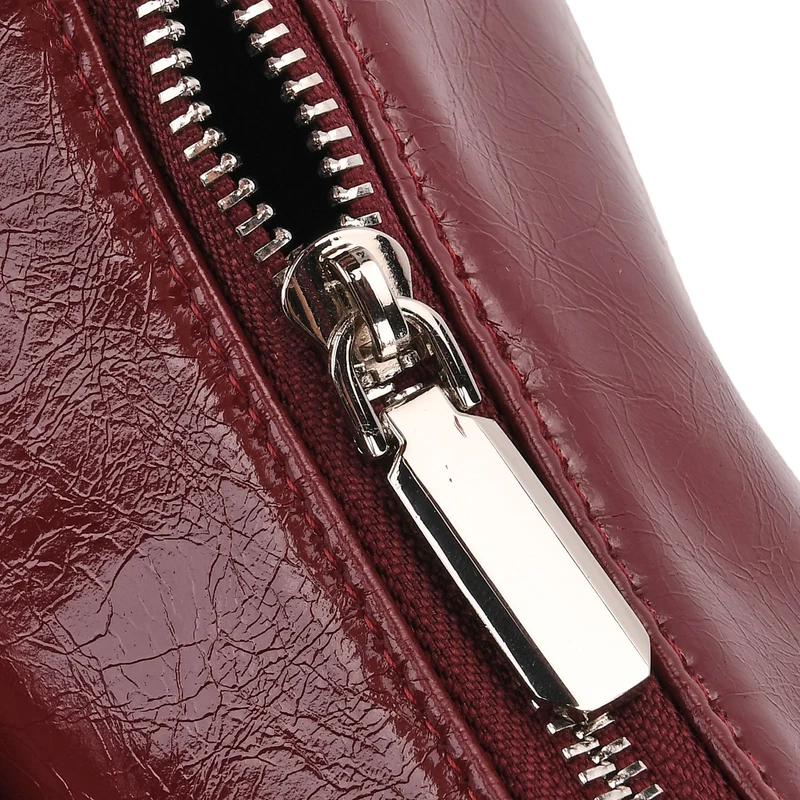 Schultertasche aus Echtleder mit Fronttasche, 28,5x9x25 cm, Schwarz