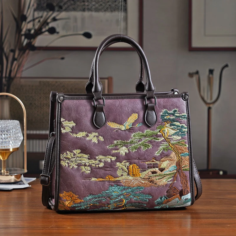 Bestickte Crossbody Tasche, Kunstleder, Blumen Design, 32 x 12 x 25 cm, Blau