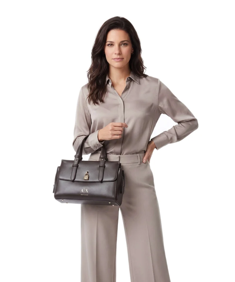 Armani Exchange Taylor M Handtasche antagonist