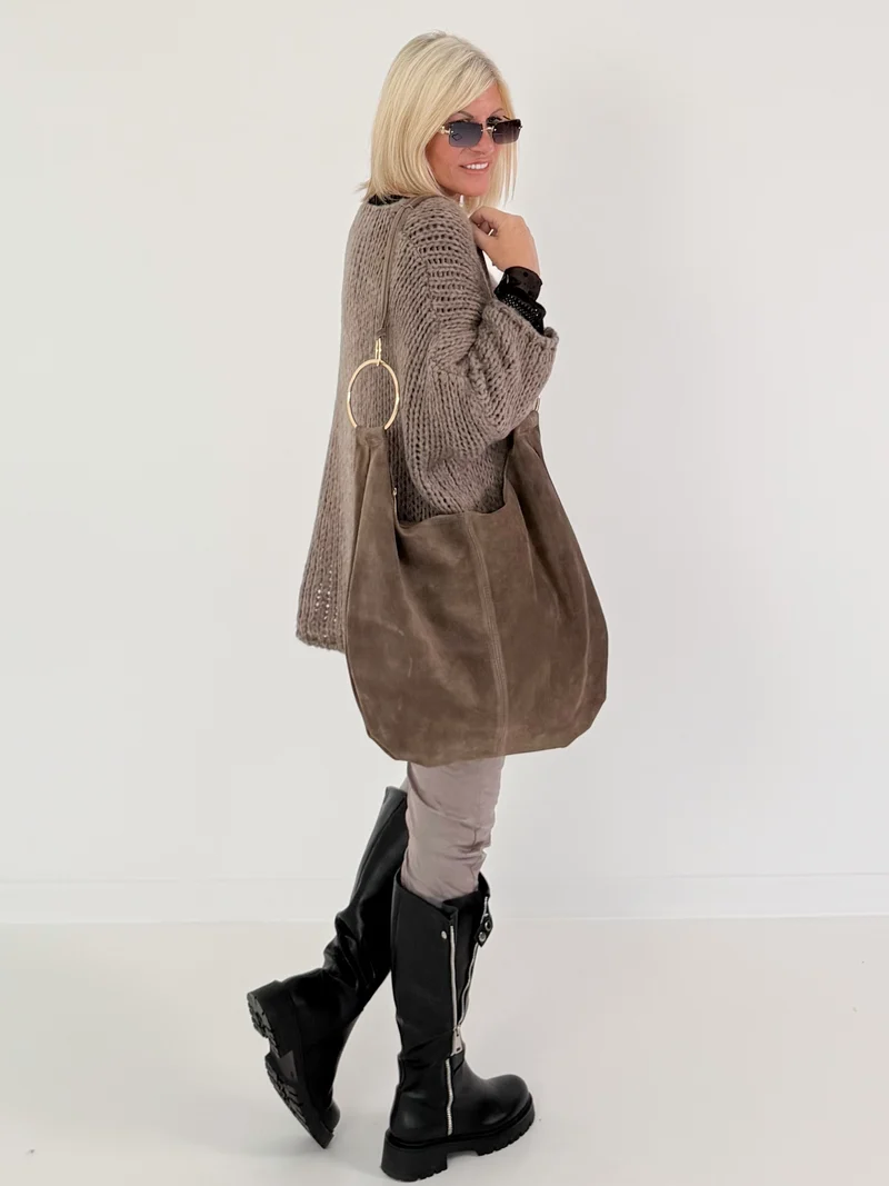 Echtledertasche mit aufwendigen Details - taupe