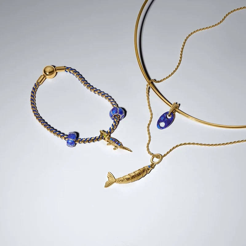 Pandora Moments Vergoldeter Gelenkfisch Charm-Anhänger 764686C01