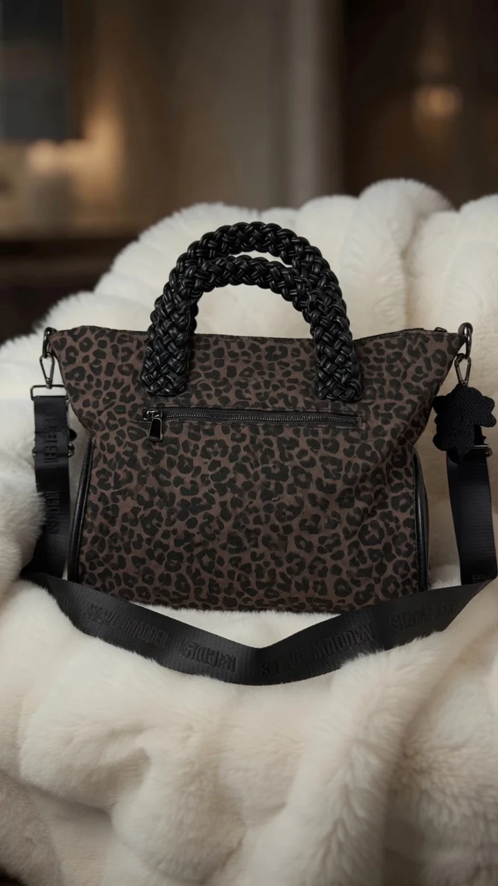 Stylische Canvas Tasche mit Echtleder Details Peace - schwarz- silber-leo mokka