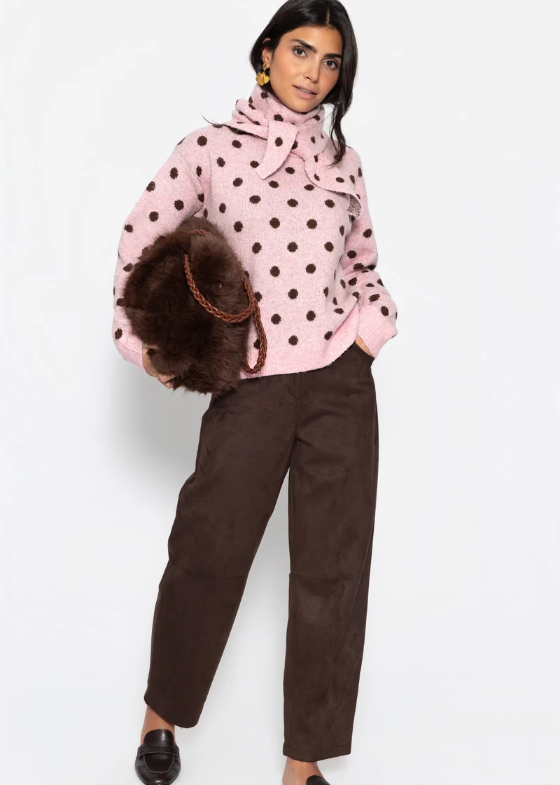Gepunkteter Pullover mit Schal - rosa